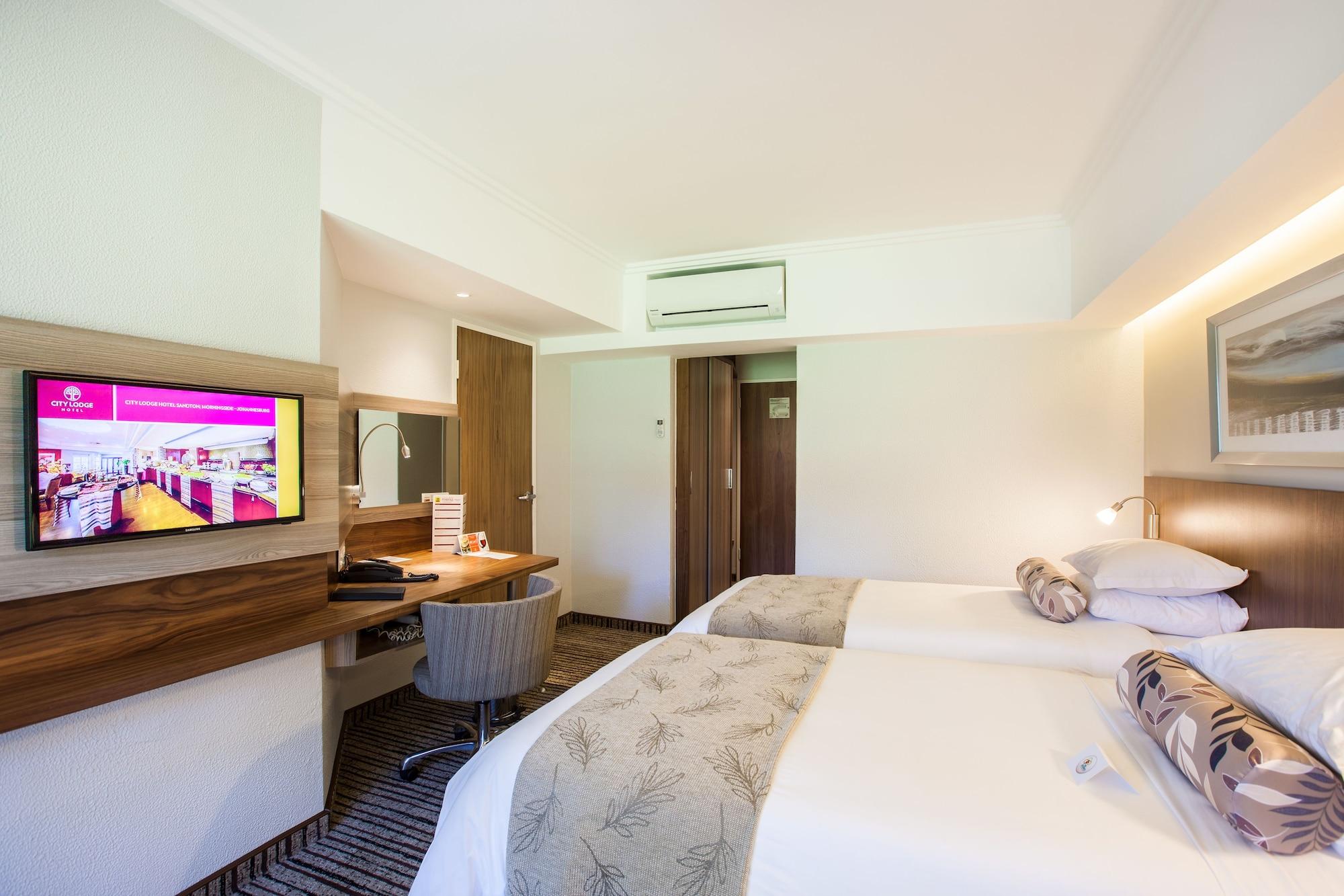 Pinelands Hotel 3*