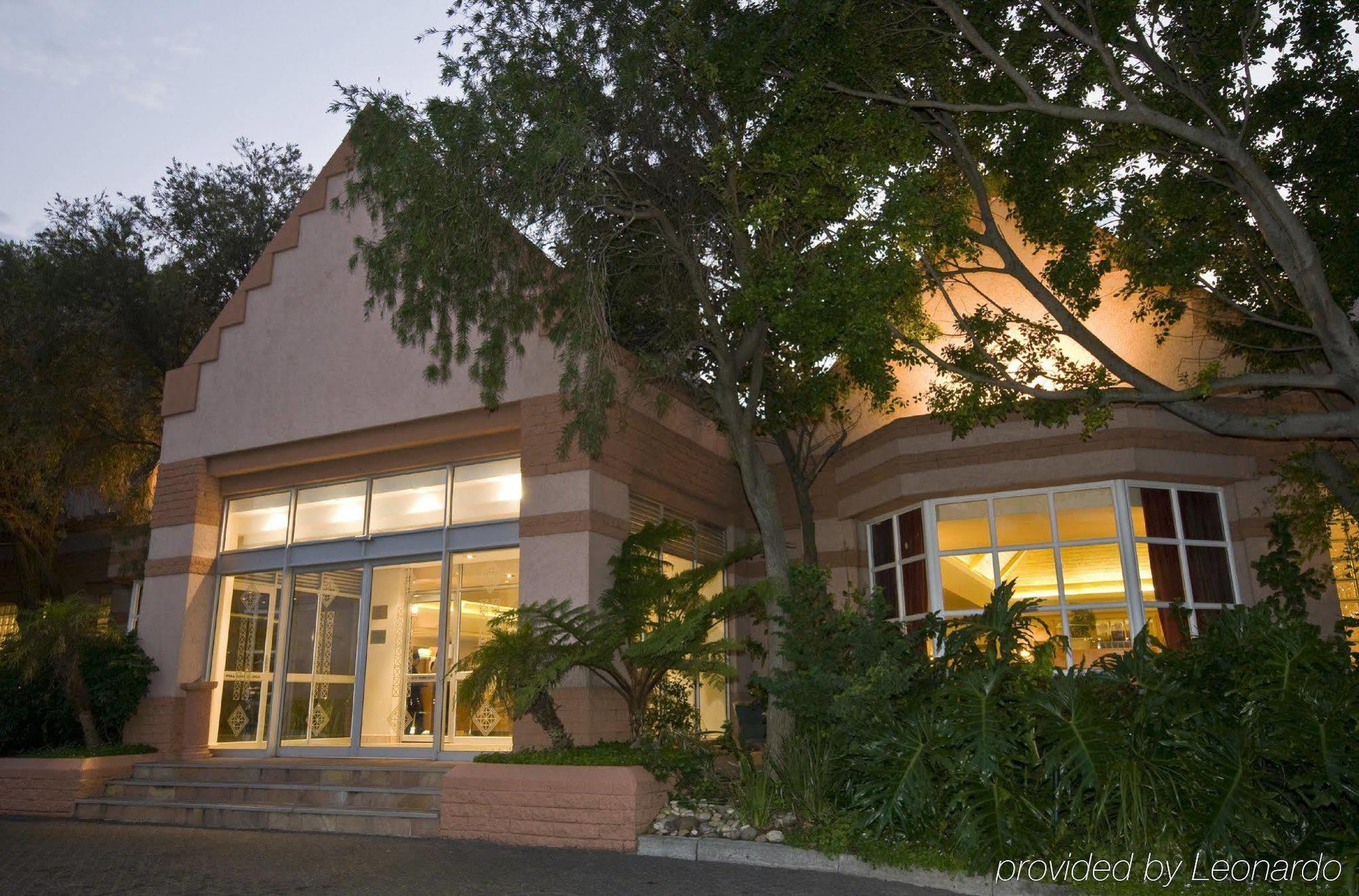 Hotel Pinelands 3*