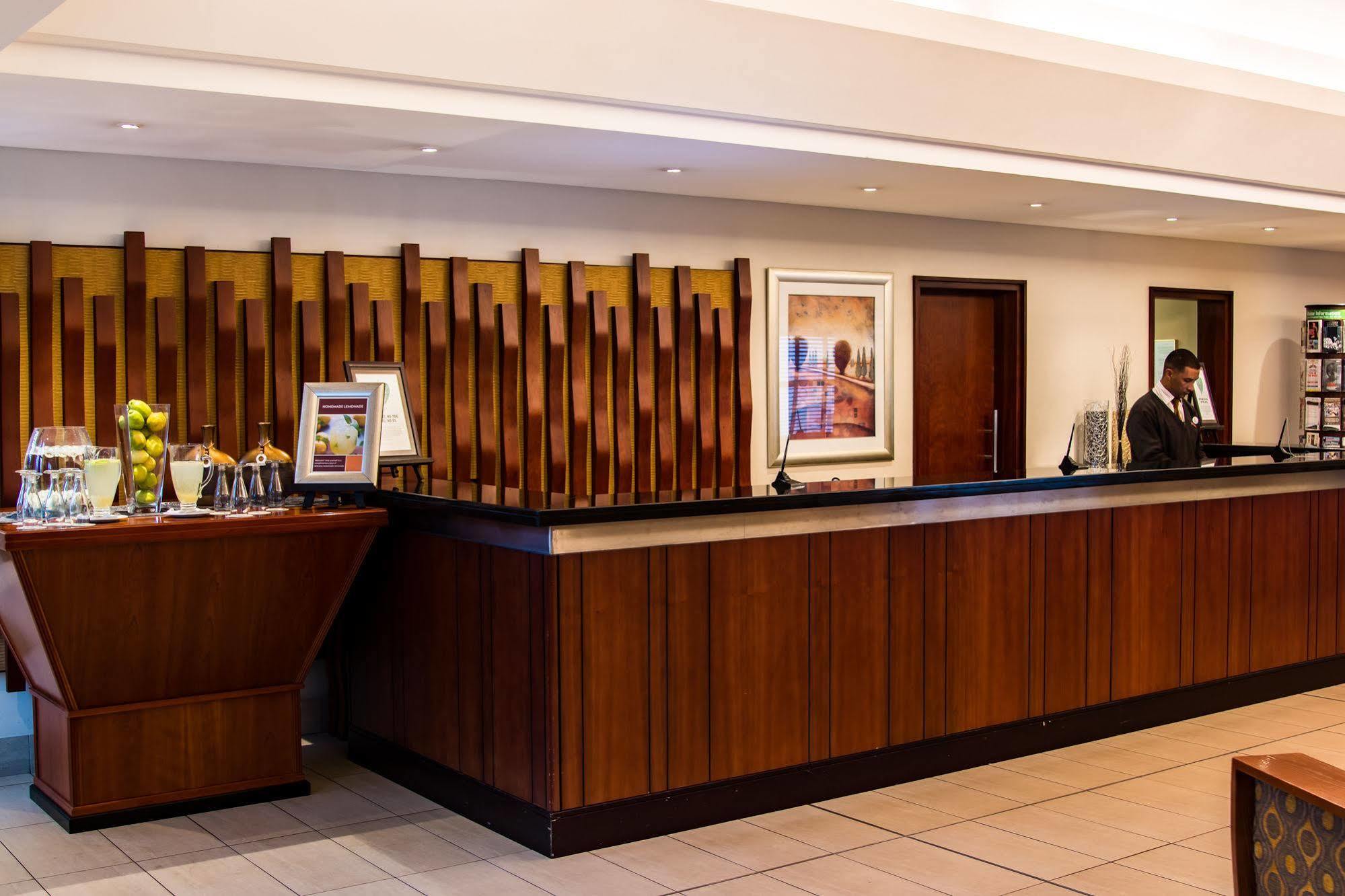 Pinelands Hotel
